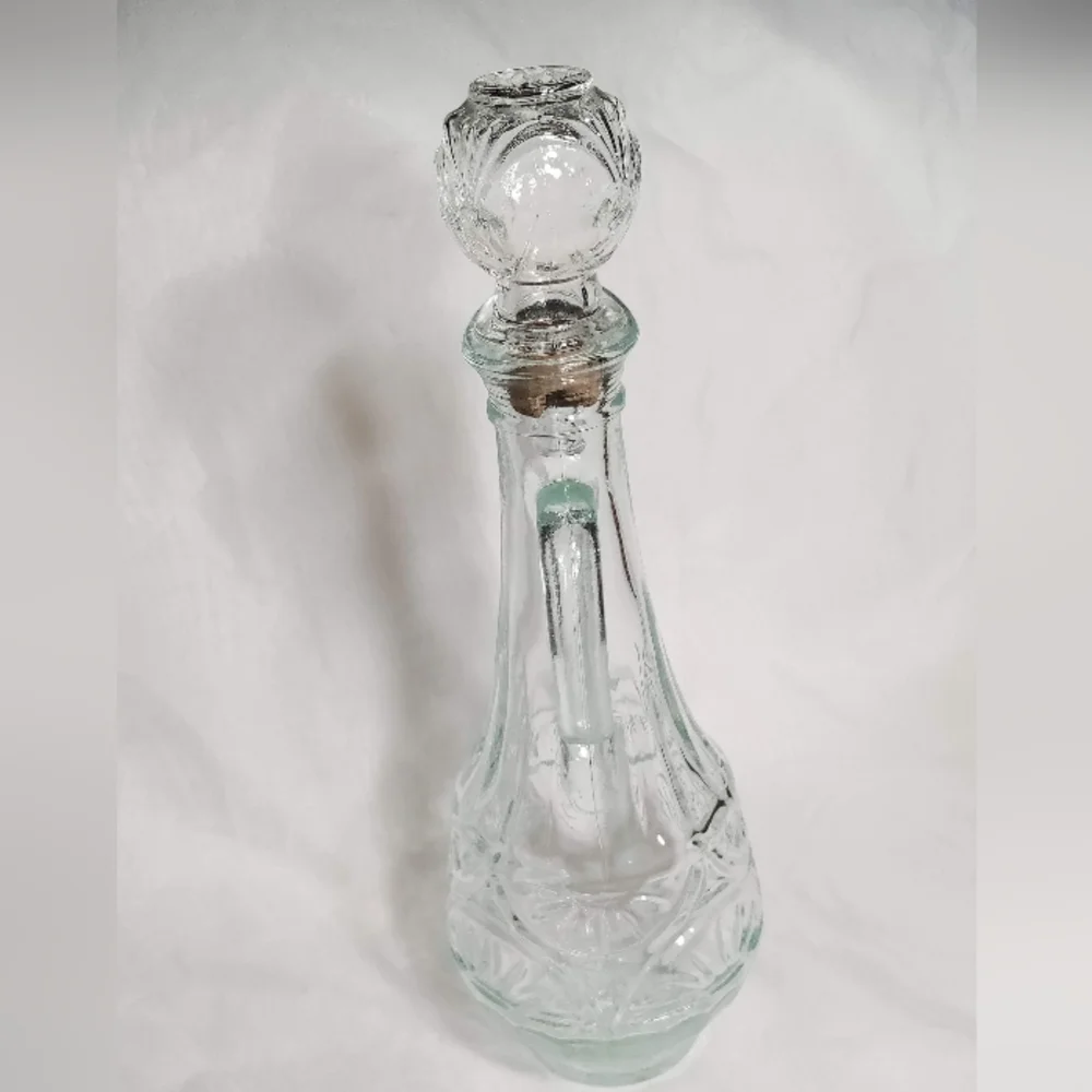 Vintage Daisy Green clear Glass Decanter pitcher cork stopper. - Picture 12 of 13